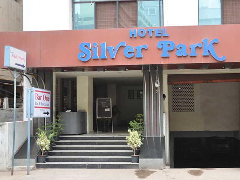 Silver Park Hotel Hyderabad Exterior foto